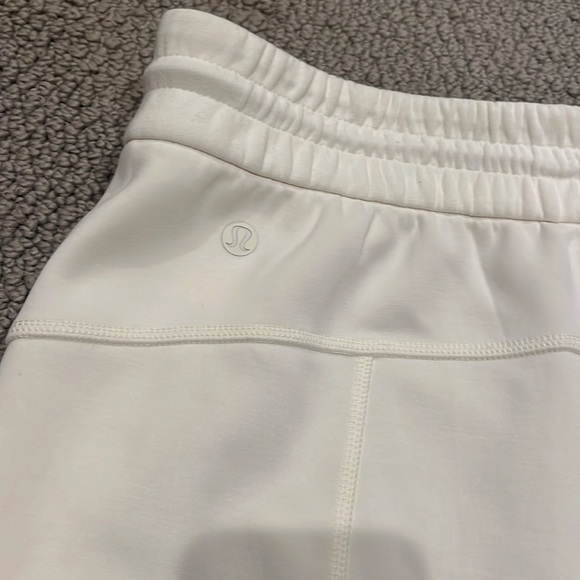lululemon athletica Cream Yellow Pants - Picture 10 of 14
